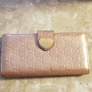 Genuine Gucci wallet! Rose gold color